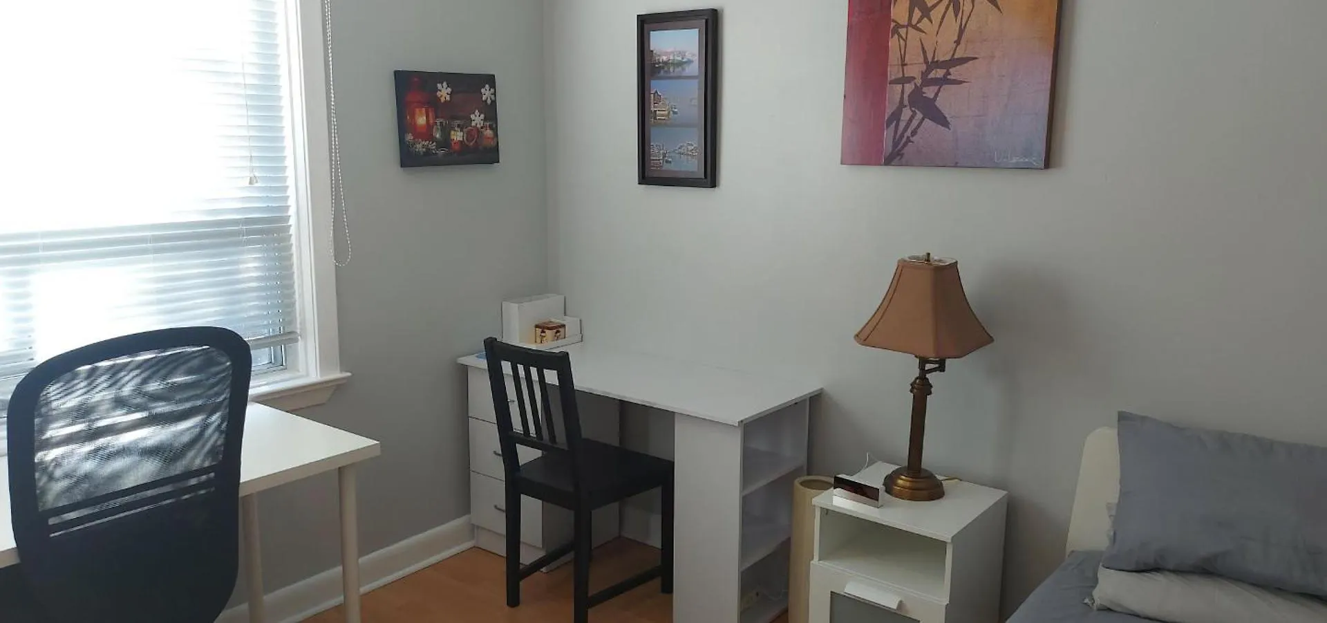 High Park Single Room With Personal Washroom And Kitchen Toronto